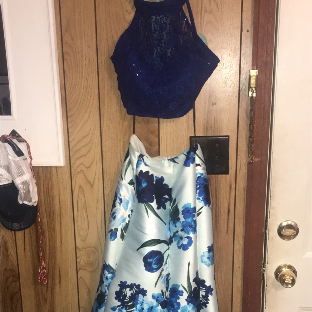 Royal blue prom dress - Picture 5 of 7